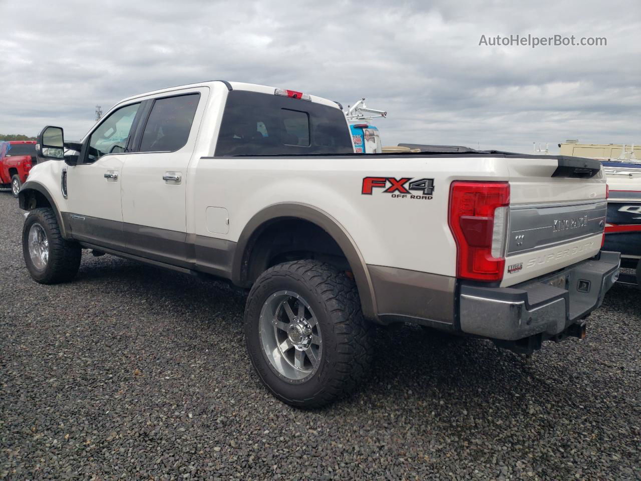 2019 Ford F350 Super Duty White vin: 1FT8W3BT9KEF10315