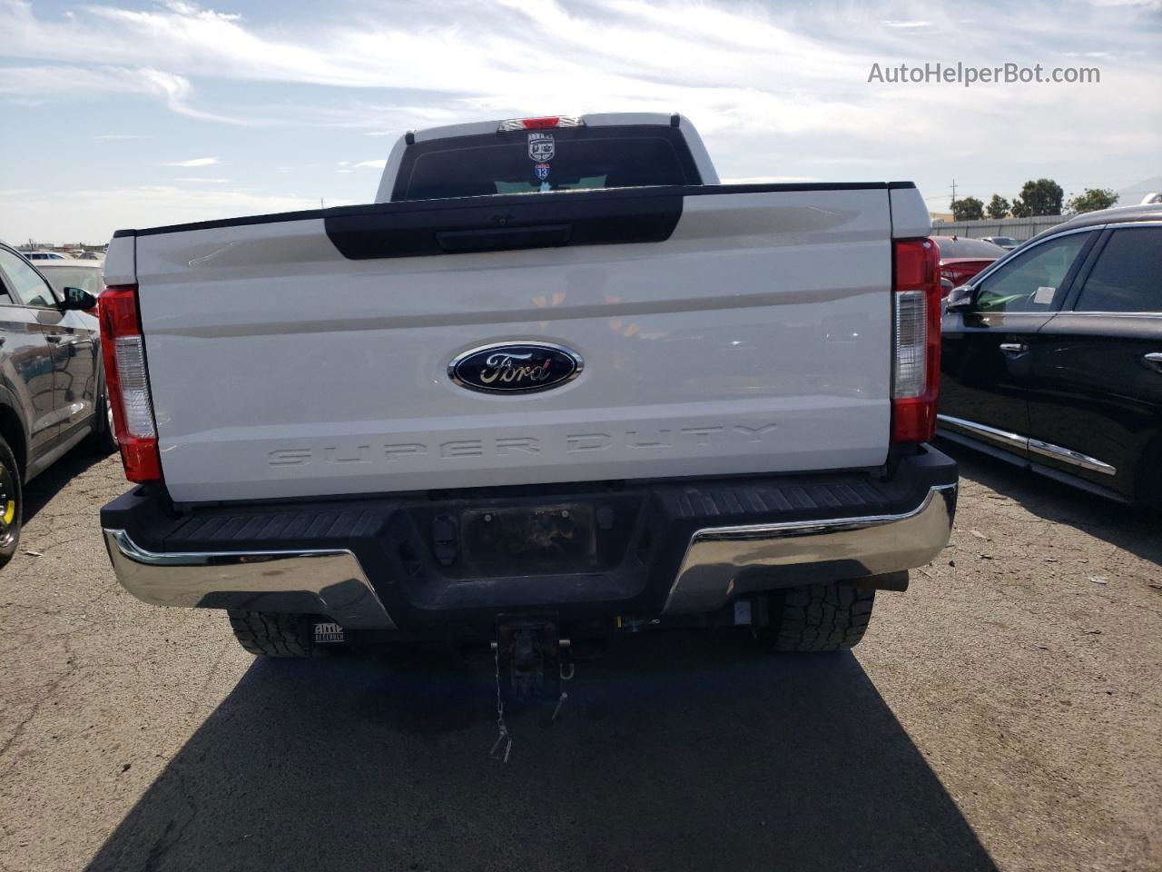 2017 Ford F350 Super Duty White vin: 1FT8W3BTXHEF49343