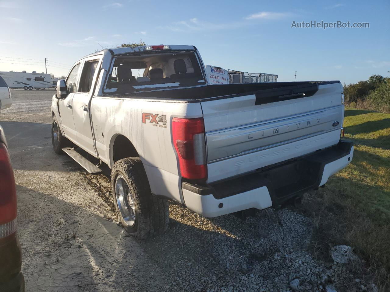 2019 Ford F350 Super Duty White vin: 1FT8W3BTXKEG33993