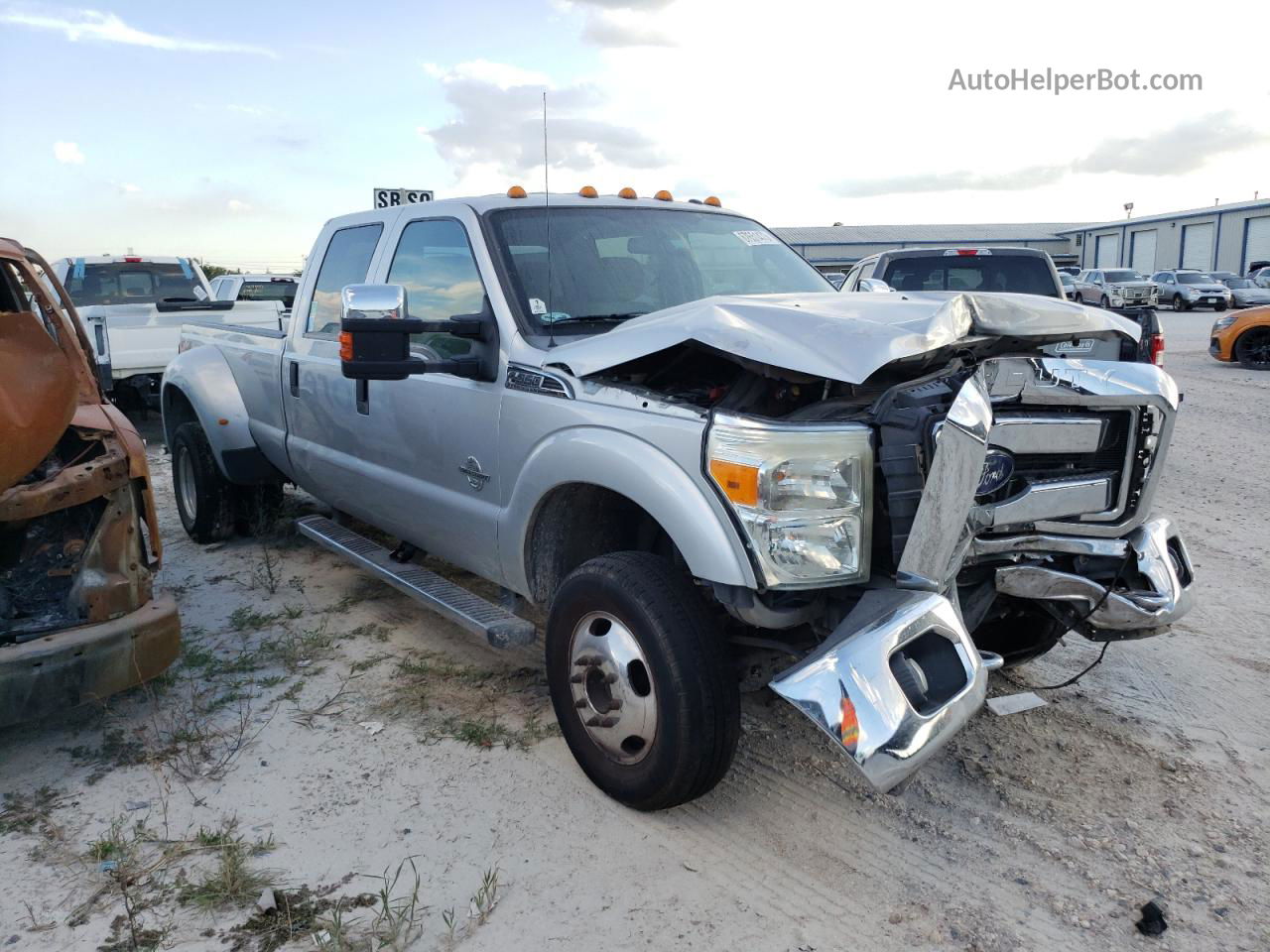 2016 Ford F350 Super Duty Silver vin: 1FT8W3DT1GEB84384