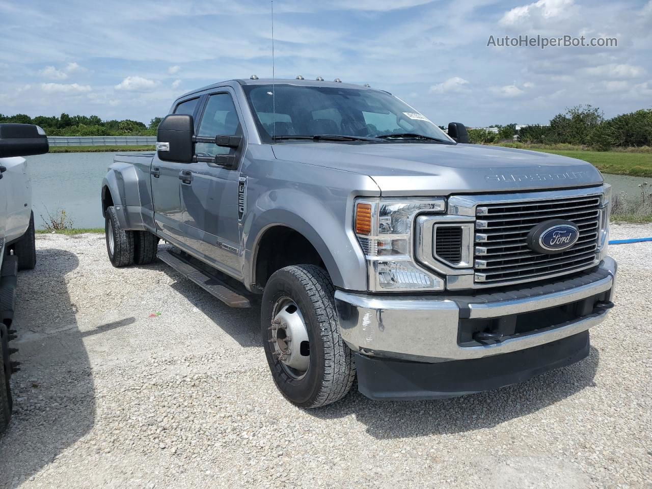 2020 Ford F350 Super Duty Silver vin: 1FT8W3DT3LEC44045