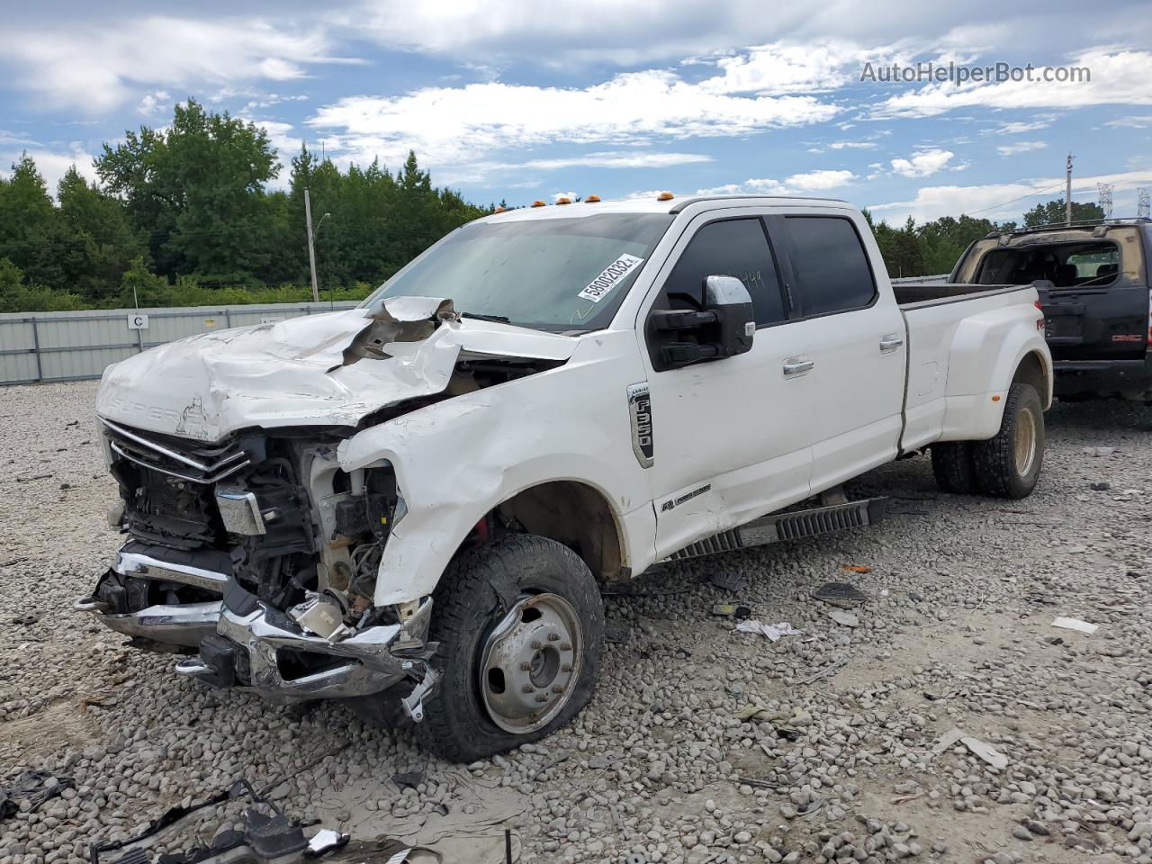 2017 Ford F350 Super Duty White vin: 1FT8W3DT4HEB84705