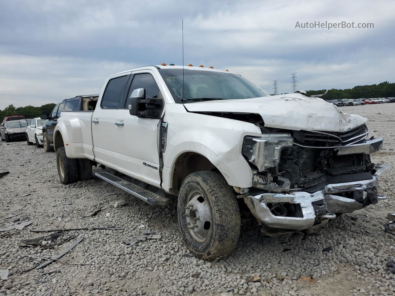 2017 Ford F350 Super Duty White vin: 1FT8W3DT4HEB84705