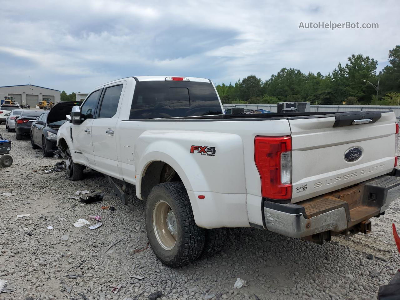 2017 Ford F350 Super Duty White vin: 1FT8W3DT4HEB84705