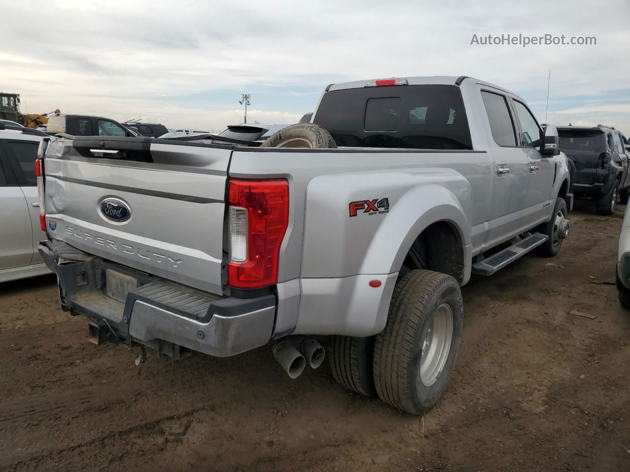 2017 Ford F350 Super Duty Silver vin: 1FT8W3DT5HEE71289