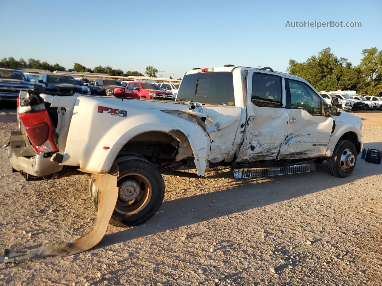 2020 Ford F350 Super Duty White vin: 1FT8W3DT5LED01524