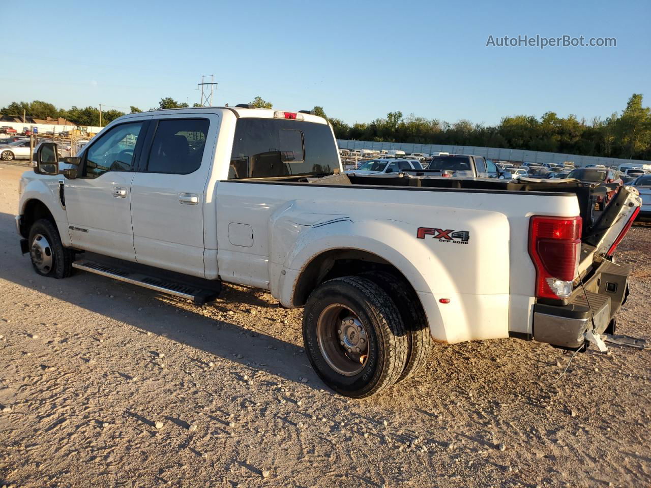 2020 Ford F350 Super Duty White vin: 1FT8W3DT5LED01524