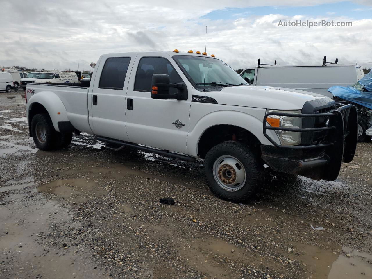 2016 Ford F350 Super Duty White vin: 1FT8W3DT6GEB13715