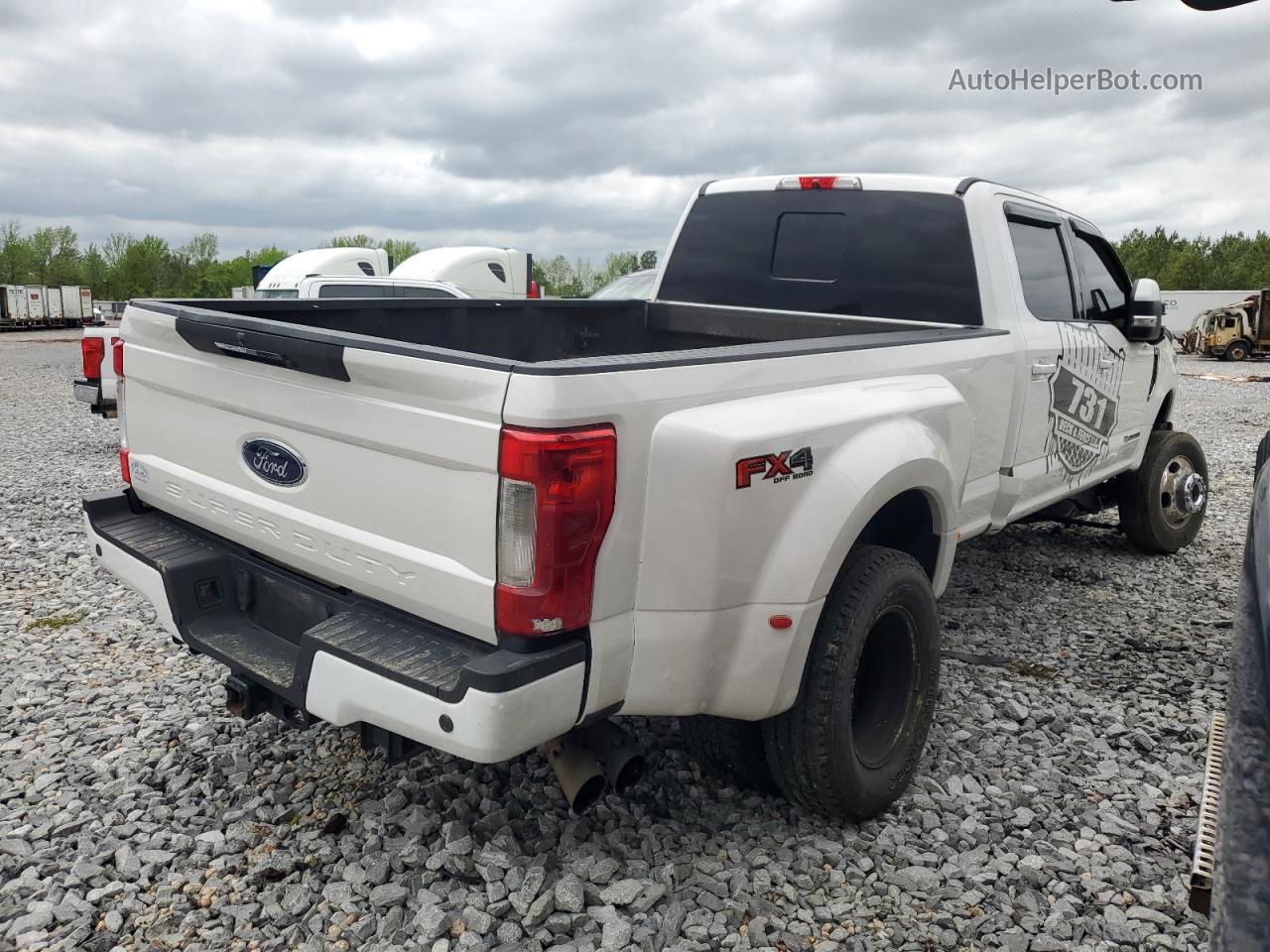 2017 Ford F350 Super Duty White vin: 1FT8W3DT6HEE78736