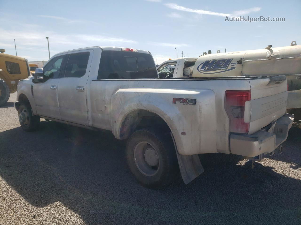 2019 Ford F350 Super Duty White vin: 1FT8W3DT7KEC05392