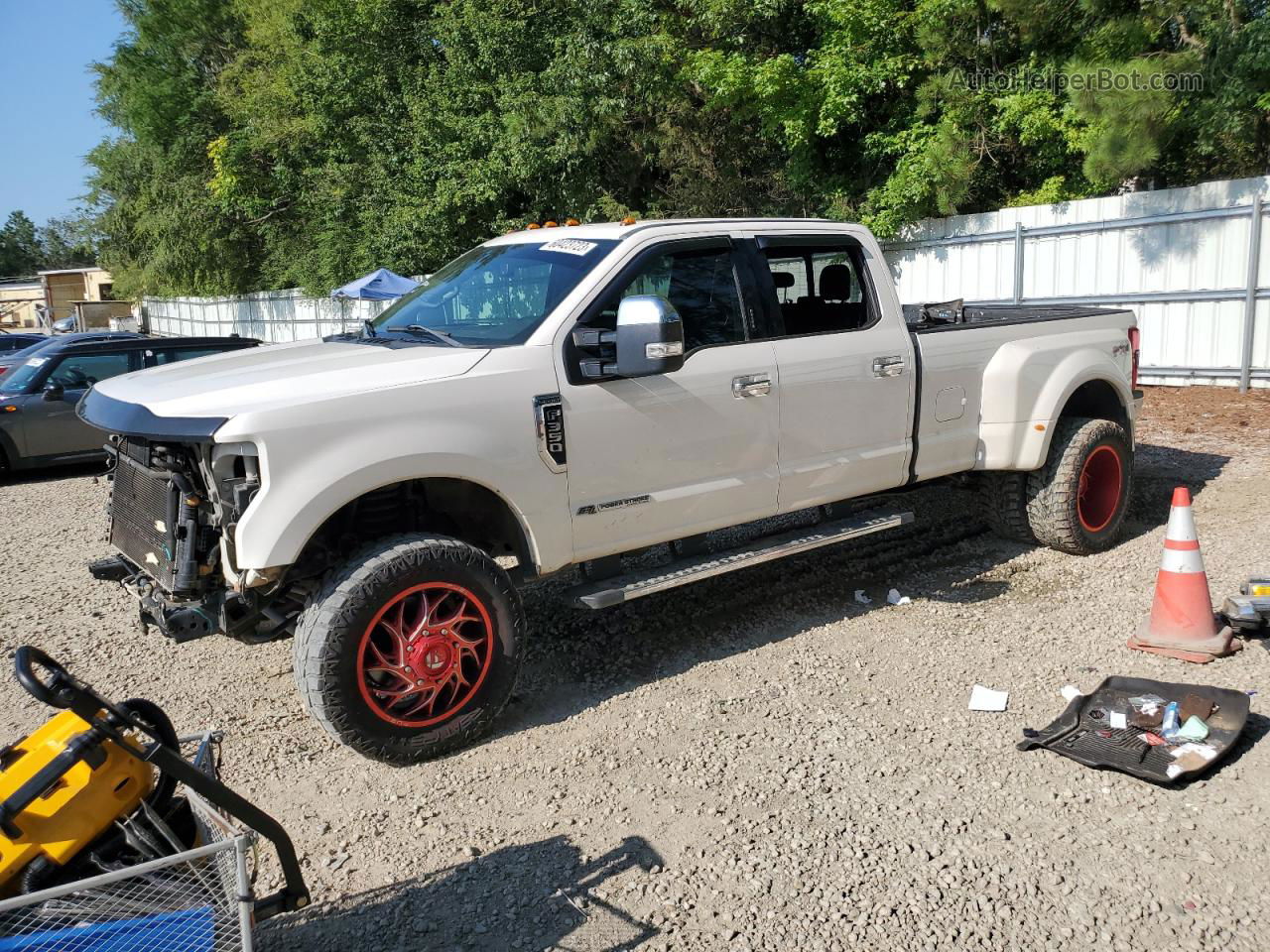 2017 Ford F350 Super Duty White vin: 1FT8W3DTXHED30055