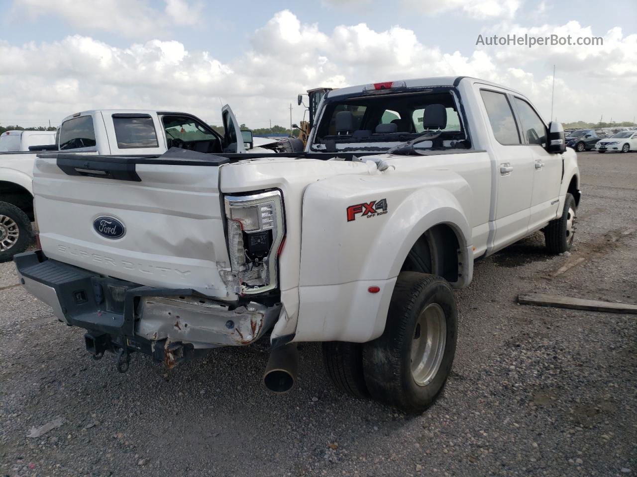 2019 Ford F350 Super Duty White vin: 1FT8W3DTXKEF65711