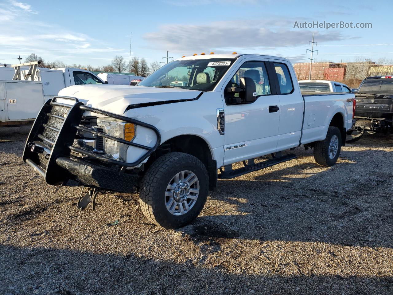 2017 Ford F350 Super Duty White vin: 1FT8X3BT6HEB46151