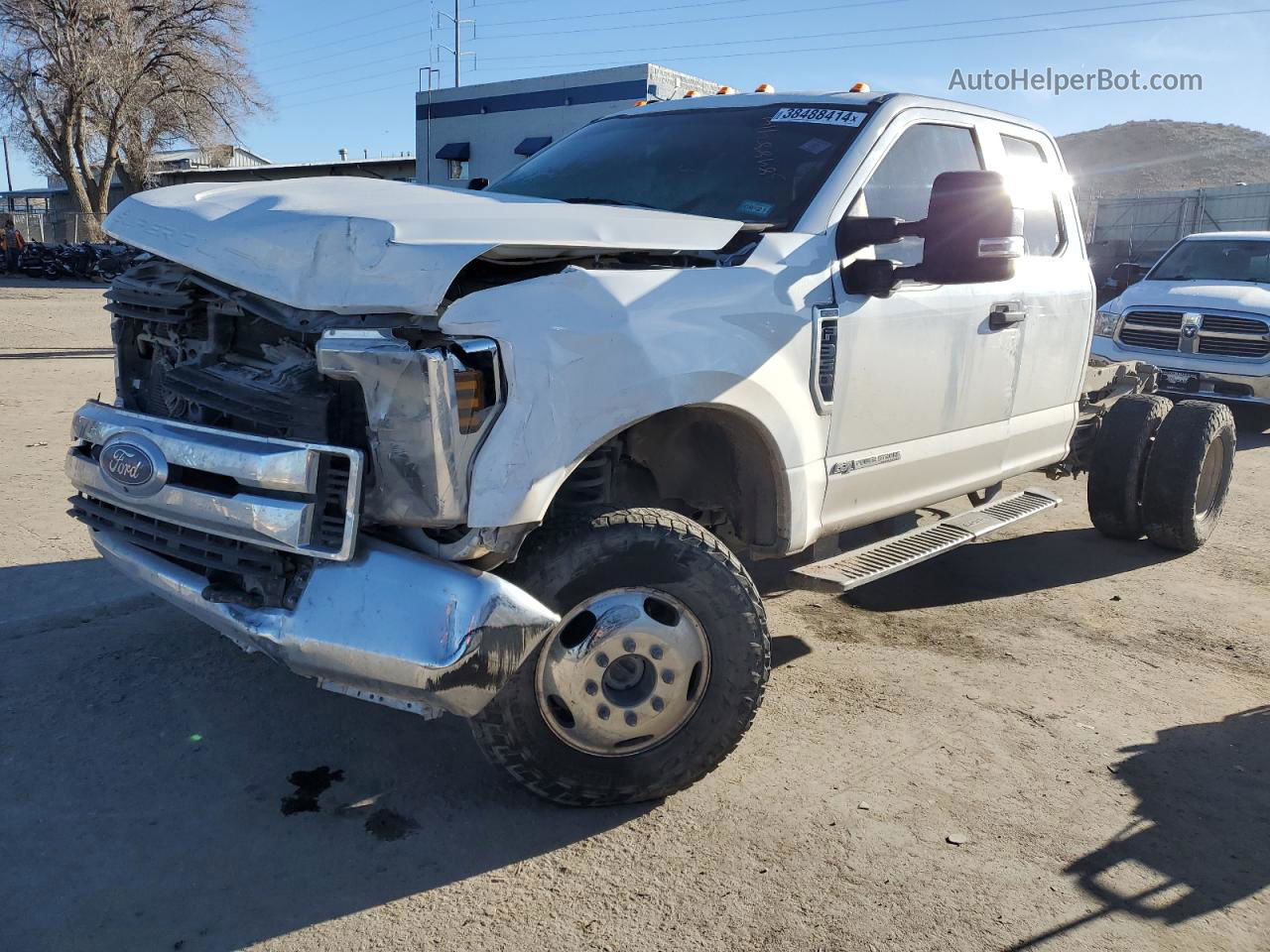 2019 Ford F350 Super Duty White vin: 1FT8X3DTXKEC69519