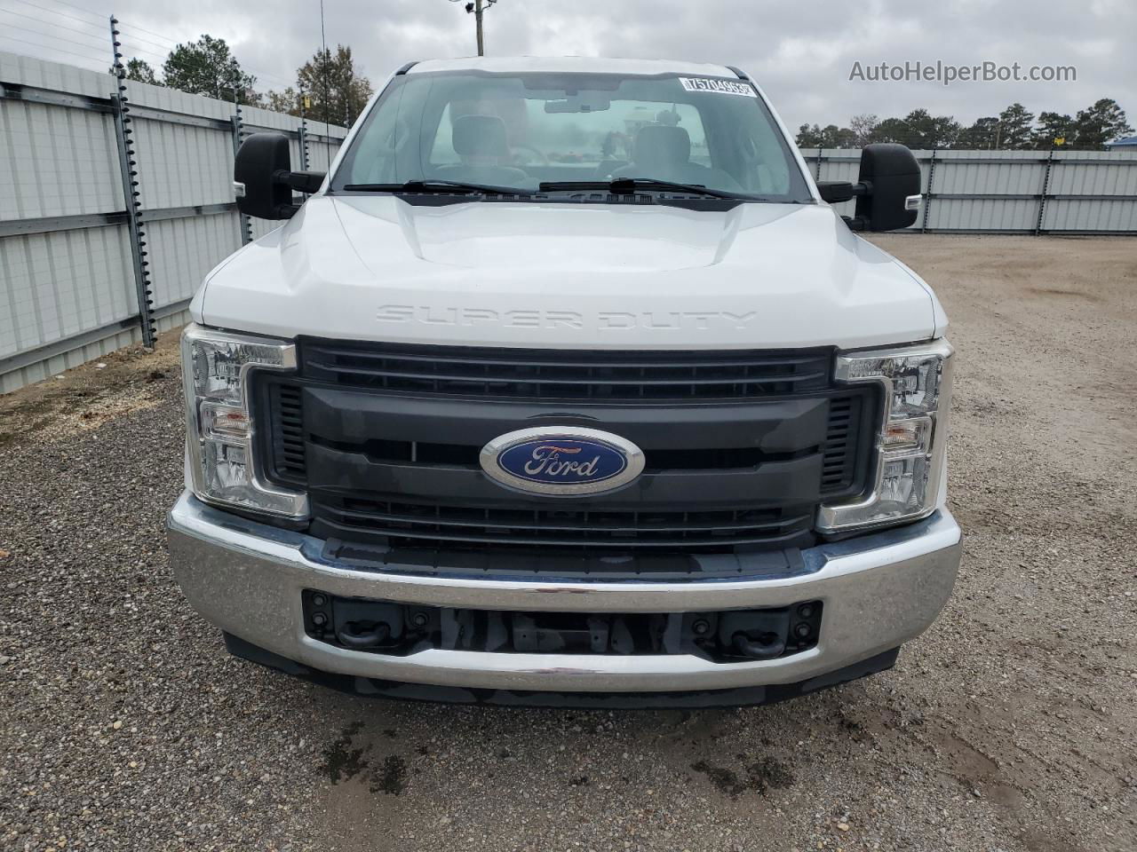 2018 Ford F250 Super Duty White vin: 1FTBF2A66JEC73941