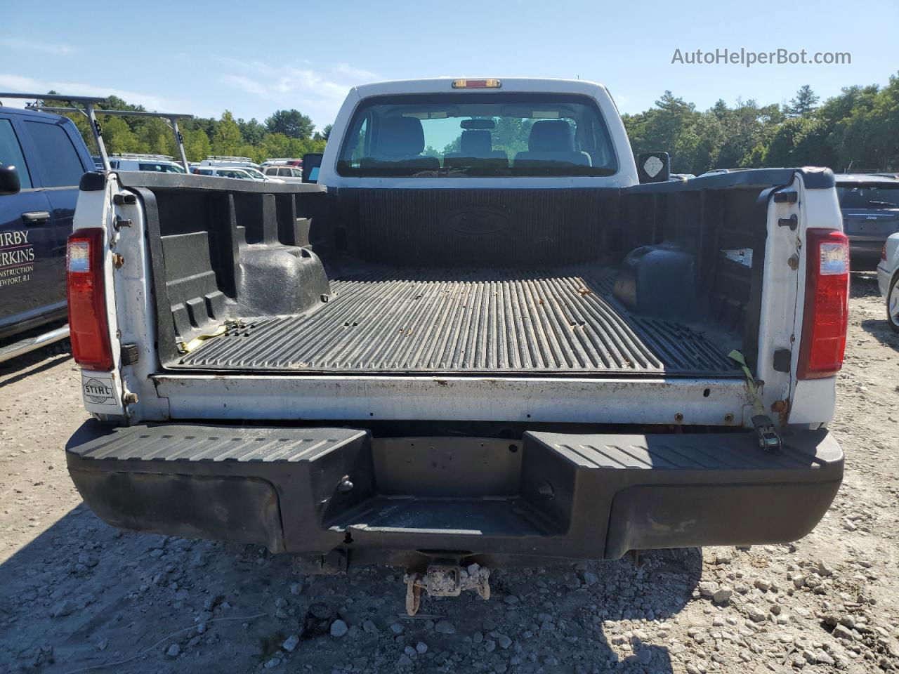 2016 Ford F250 Super Duty White vin: 1FTBF2B6XGEC27438