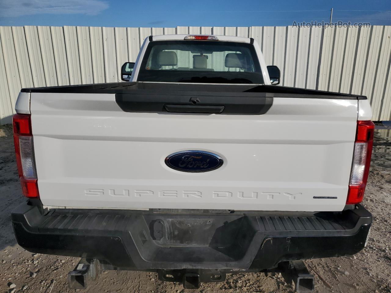 2019 Ford F350 Super Duty White vin: 1FTBF3A66KEE44341