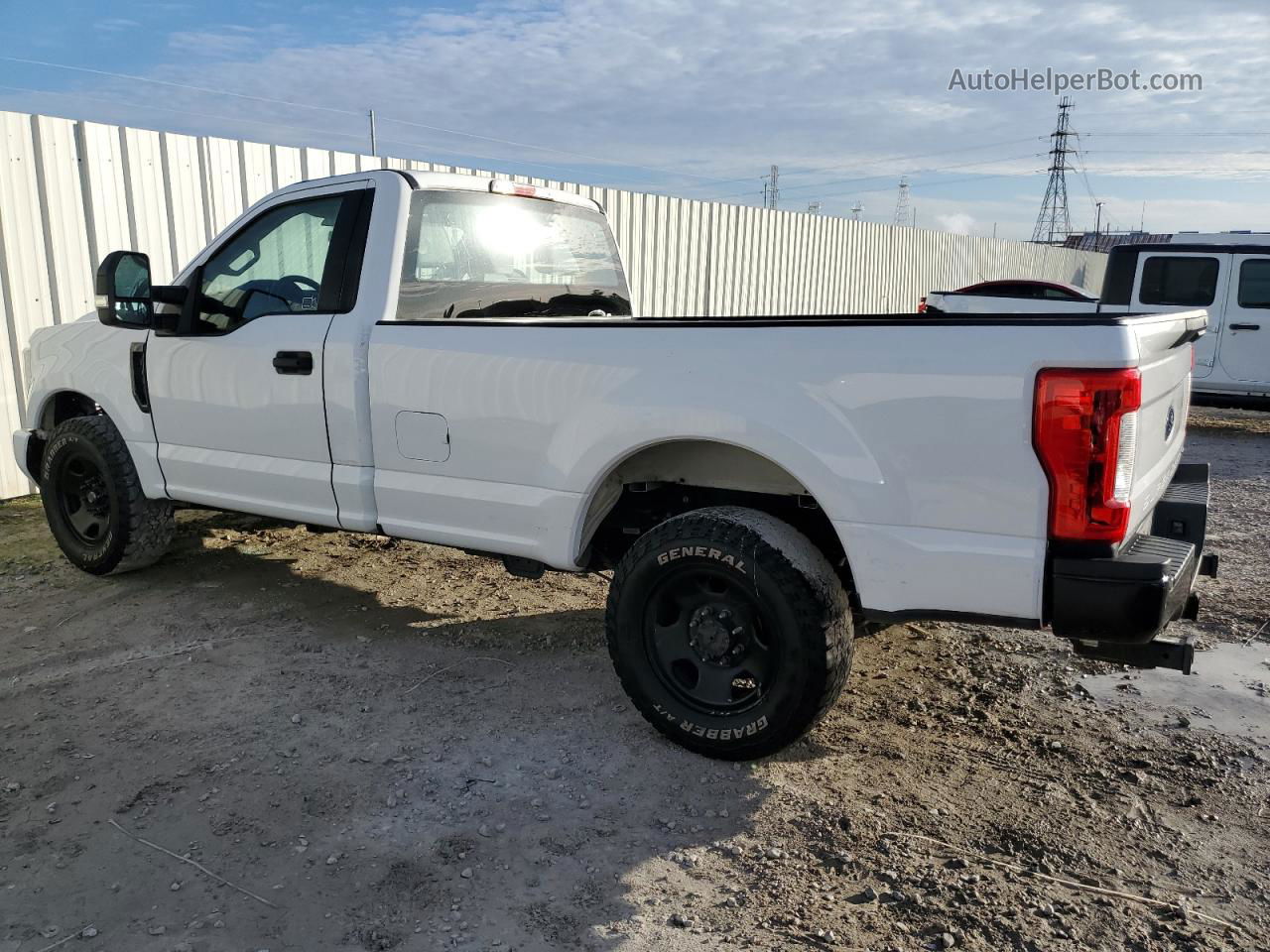 2019 Ford F350 Super Duty White vin: 1FTBF3A66KEE44341