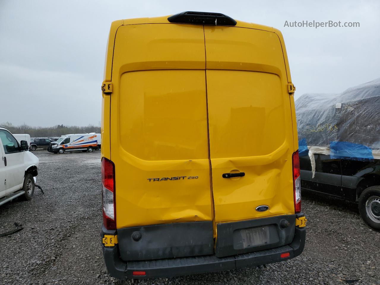 2020 Ford Transit T-250 Yellow vin: 1FTBR1X86LKA53424