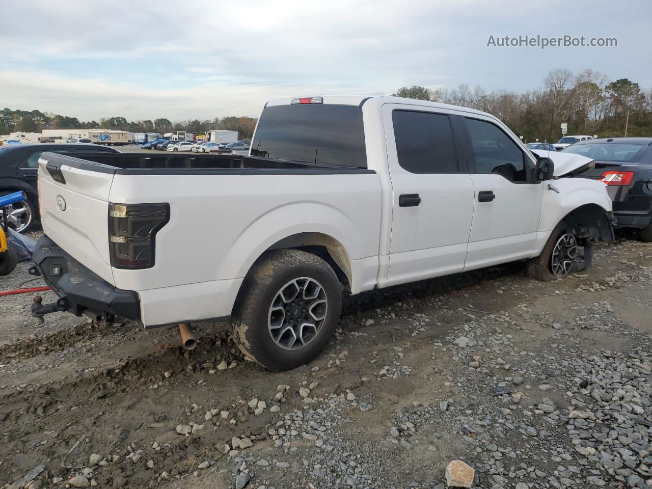 2017 Ford F150 Supercrew White vin: 1FTEW1C81HKC65733