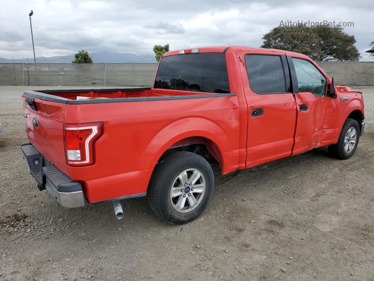 2017 Ford F150 Supercrew Red vin: 1FTEW1C82HKD32842