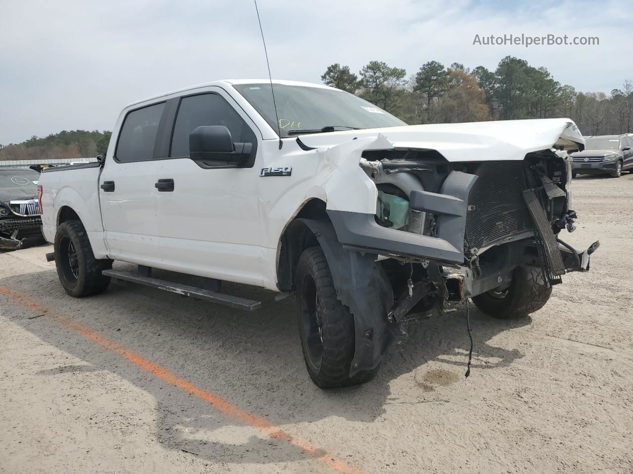 2017 Ford F150 Supercrew White vin: 1FTEW1C86HFB05887