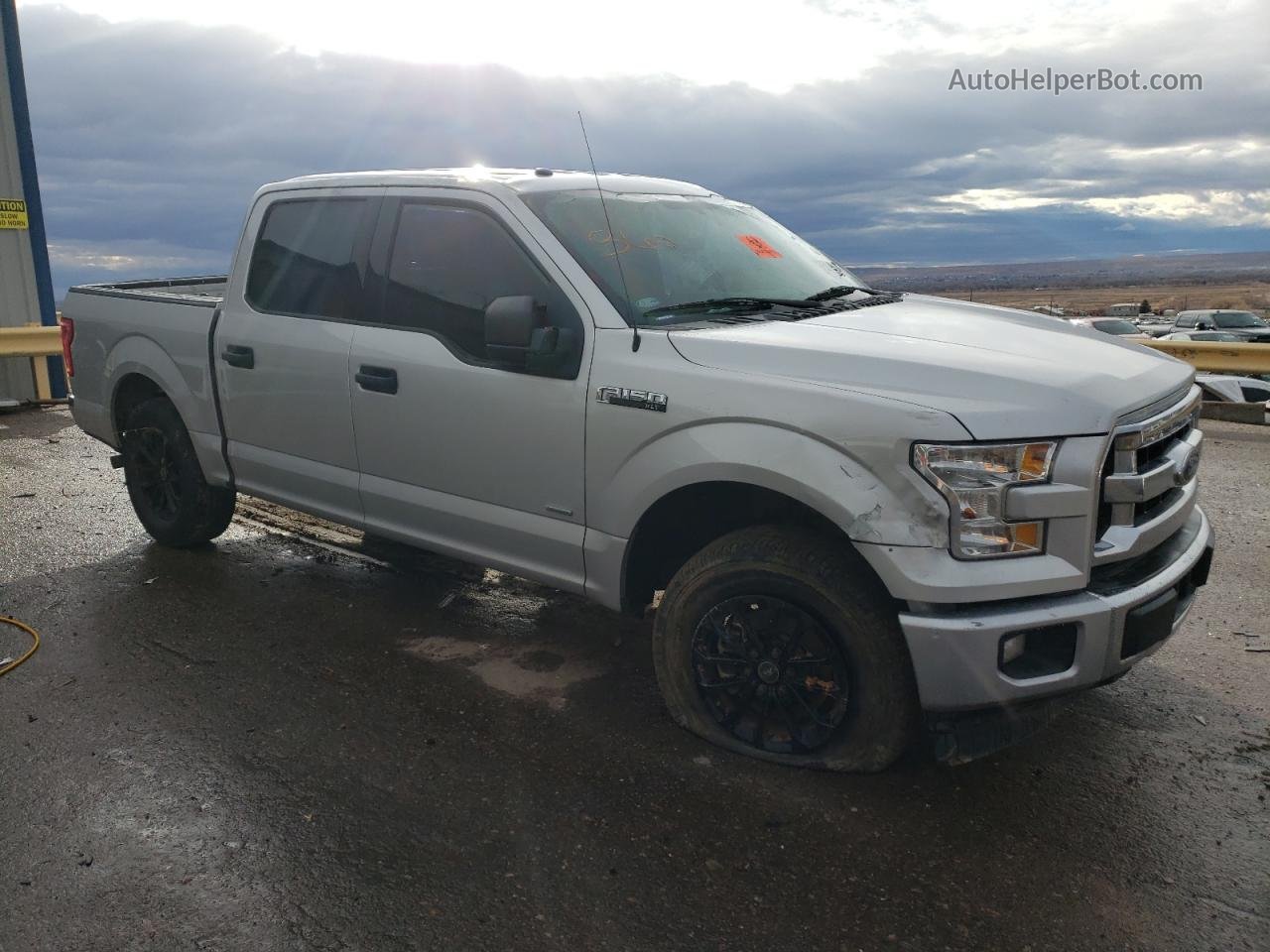2017 Ford F150 Supercrew Silver vin: 1FTEW1CG9HKD00932