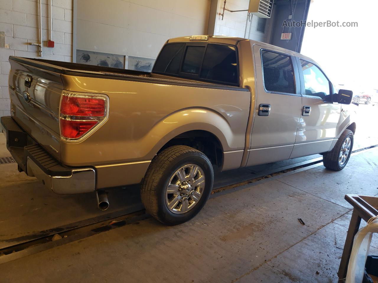 2011 Ford F150 Supercrew Tan vin: 1FTEW1CM2BKD10845