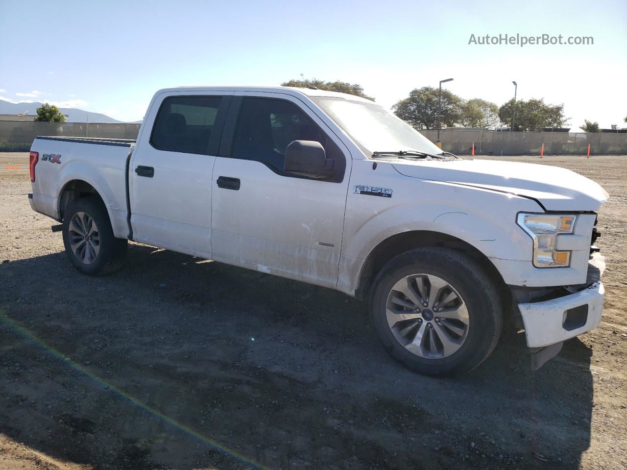 2017 Ford F150 Supercrew White vin: 1FTEW1CP0HKD89449