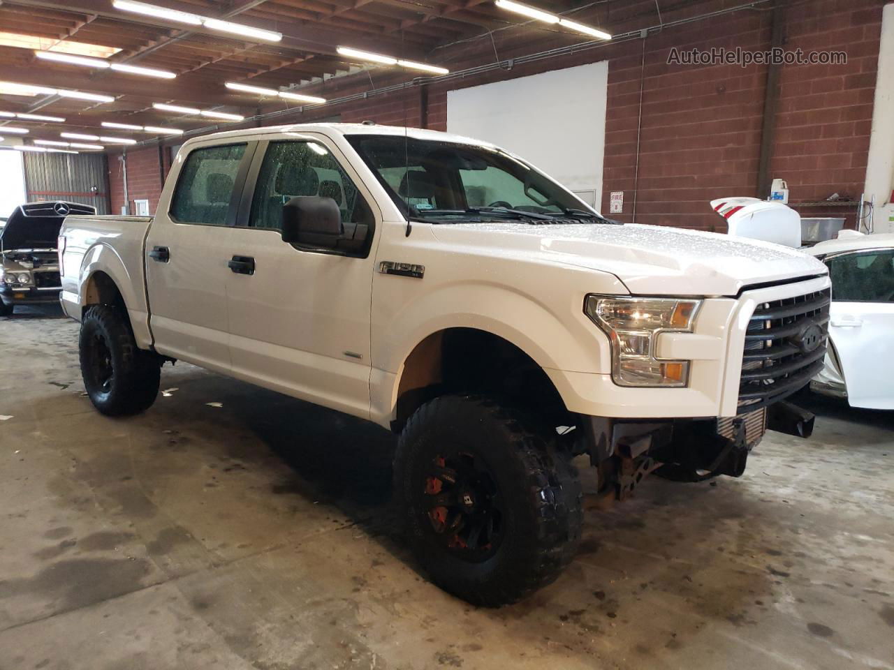 2017 Ford F150 Supercrew White vin: 1FTEW1CP7HKC45512