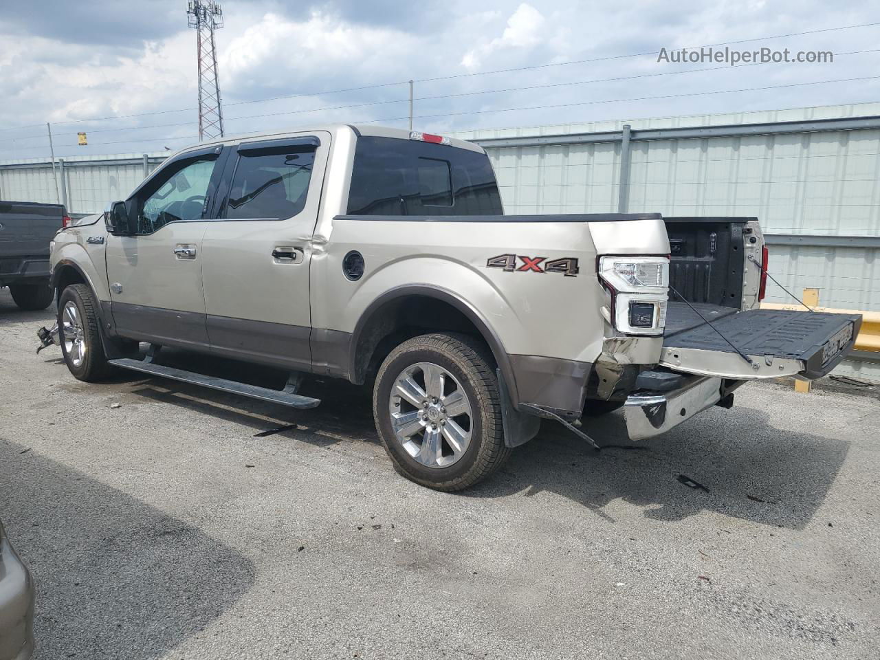 2018 Ford F150 Supercrew Gold vin: 1FTEW1E59JFD33827