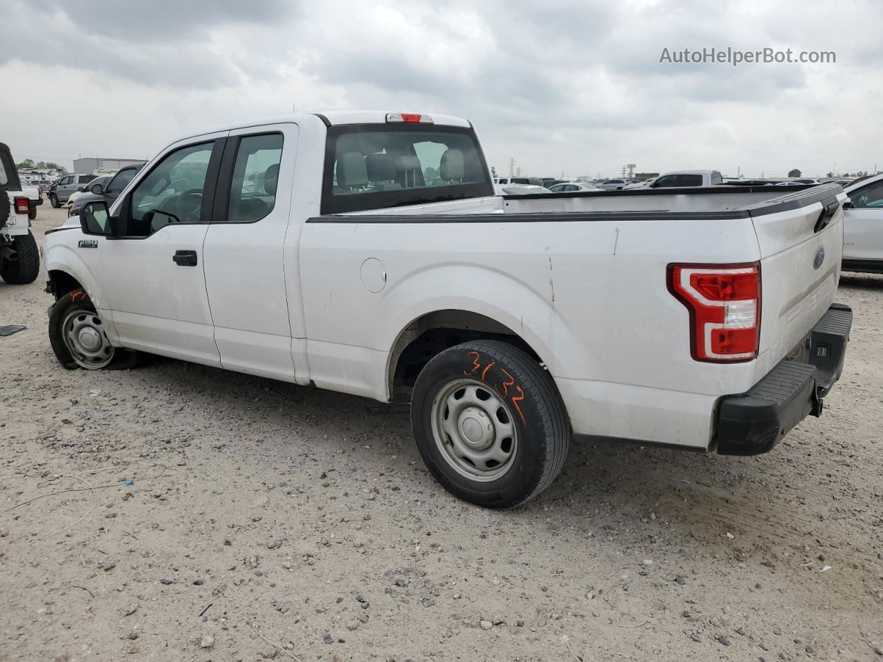 2019 Ford F150 Super Cab White vin: 1FTEX1C51KKC67458