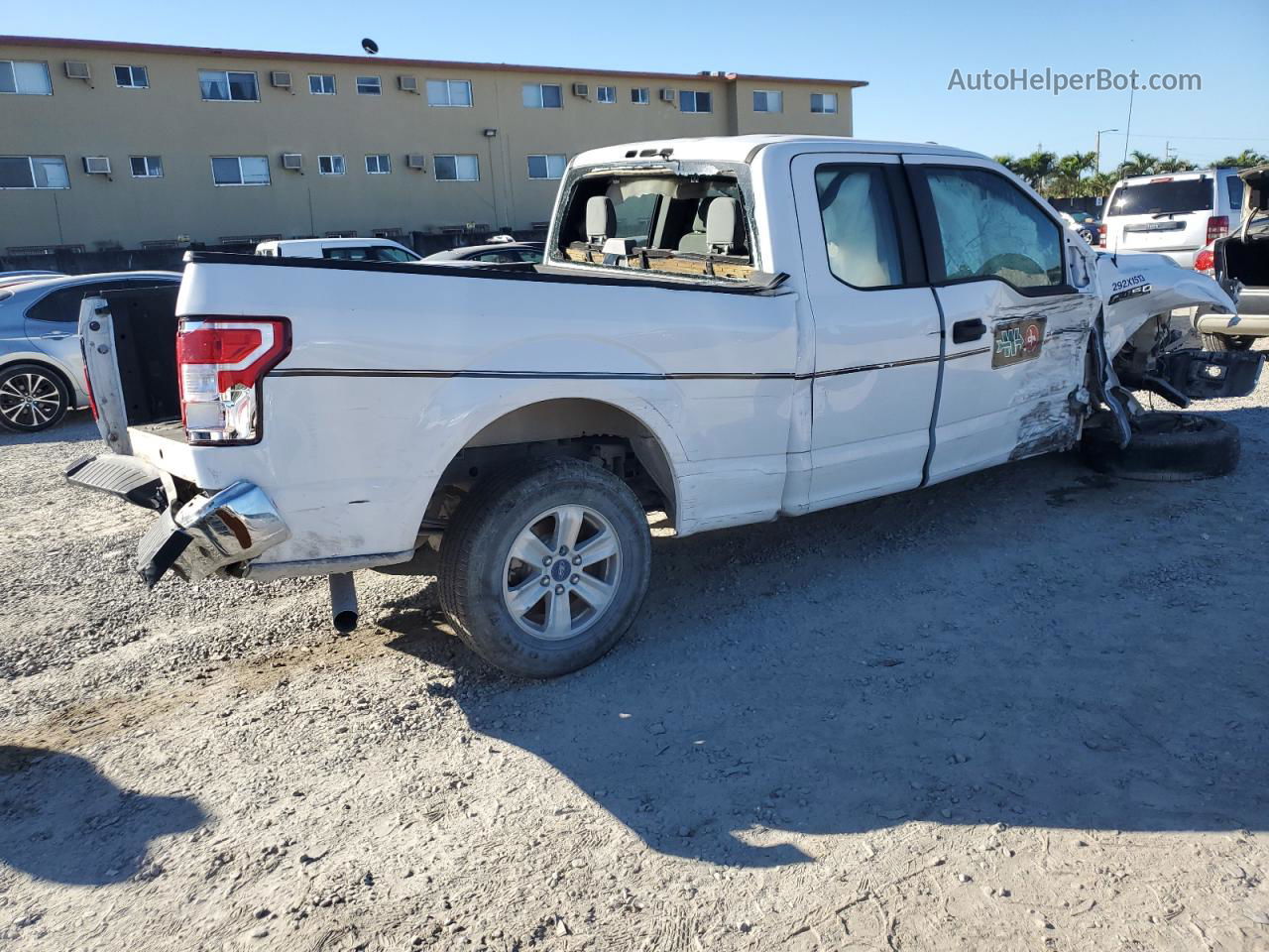 2019 Ford F150 Super Cab White vin: 1FTEX1C55KKD18878