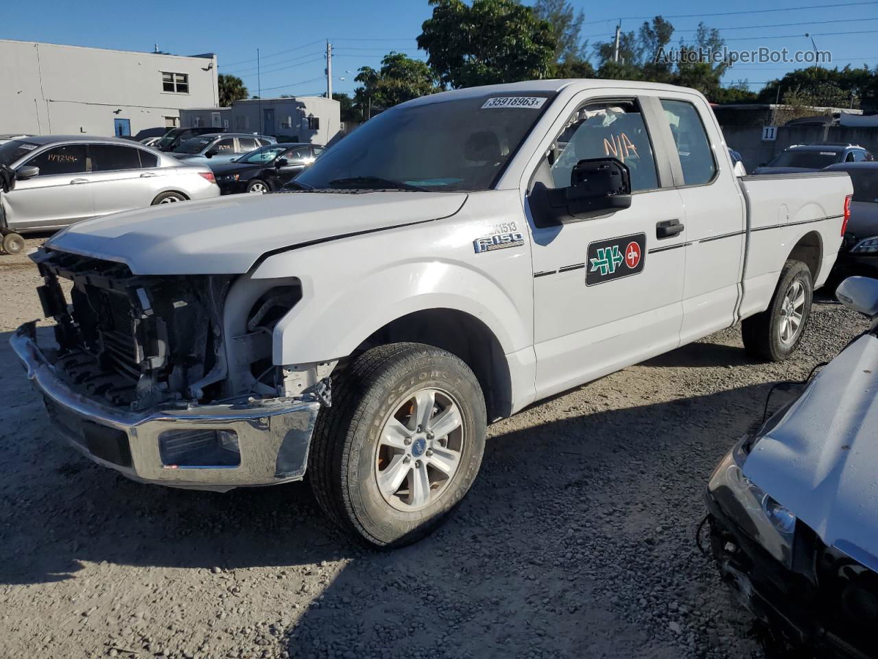 2019 Ford F150 Super Cab White vin: 1FTEX1C55KKD18878