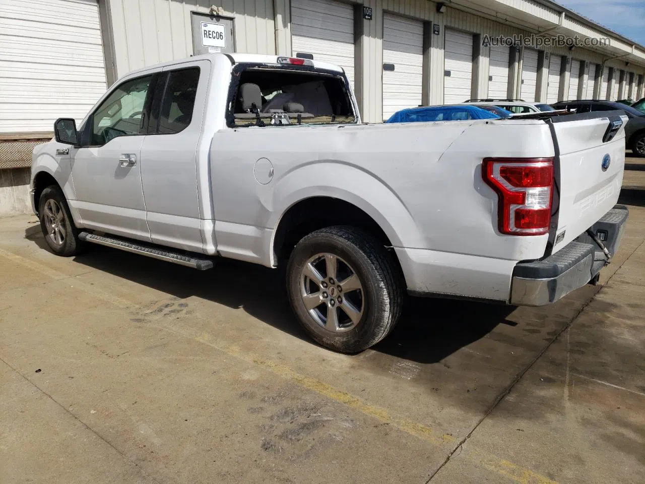 2019 Ford F150 Super Cab White vin: 1FTEX1C59KKE55922