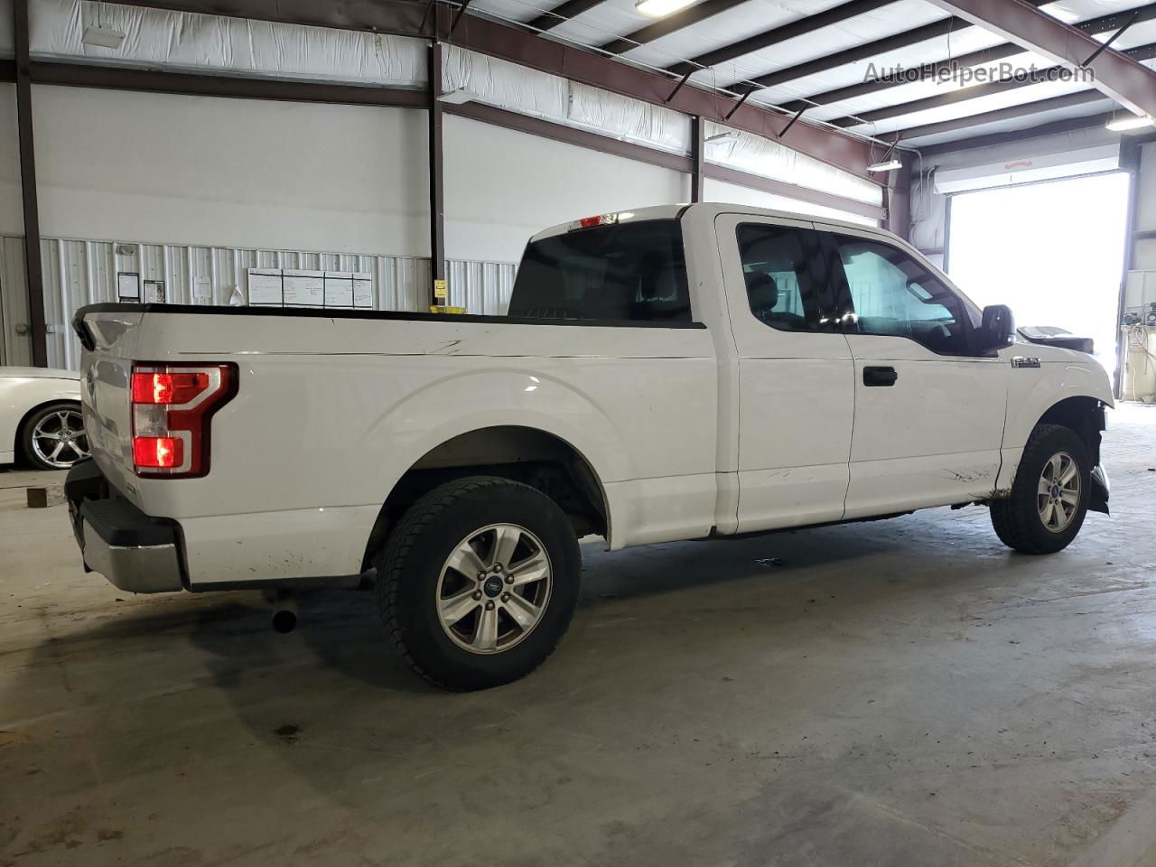 2018 Ford F150 Super Cab White vin: 1FTEX1CG0JKE33954