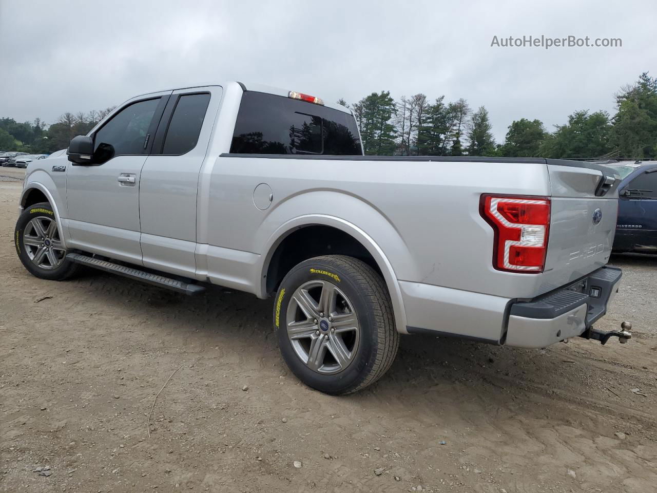 2018 Ford F150 Super Cab Серебряный vin: 1FTEX1CG7JKF99811