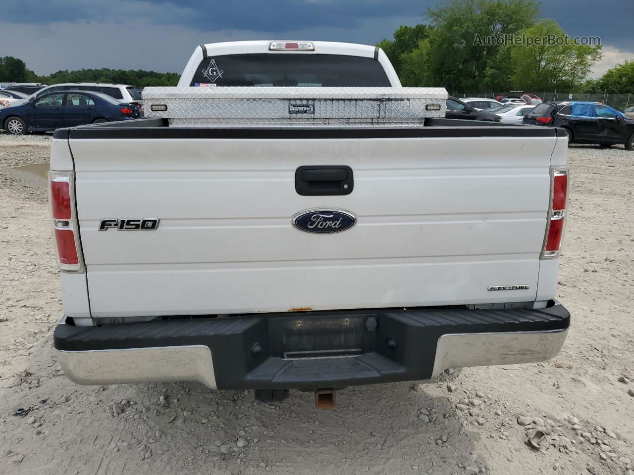 2014 Ford F150 Super Cab White vin: 1FTEX1CM2EFB48483