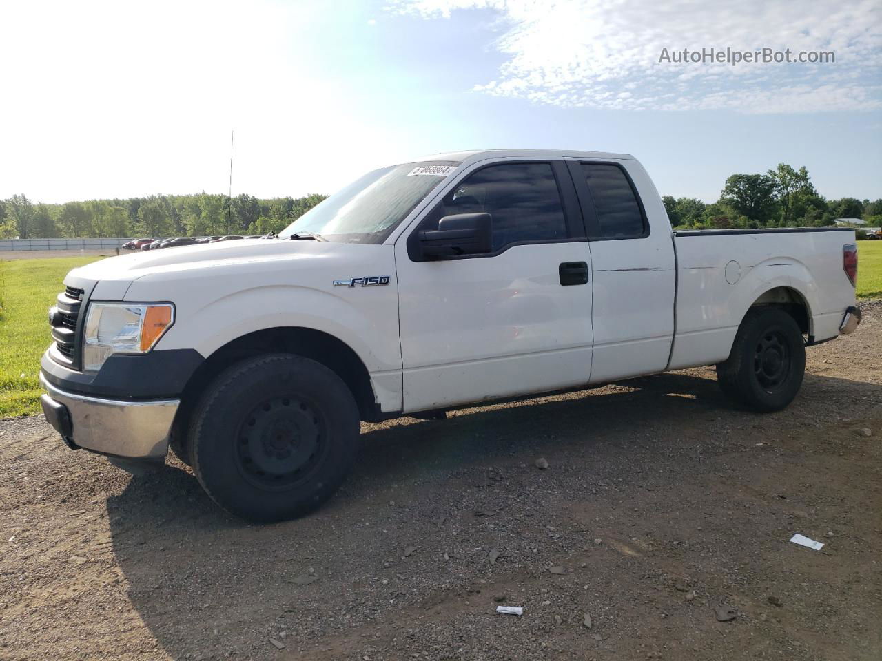 2014 Ford F150 Super Cab White vin: 1FTEX1CM3EFA26327