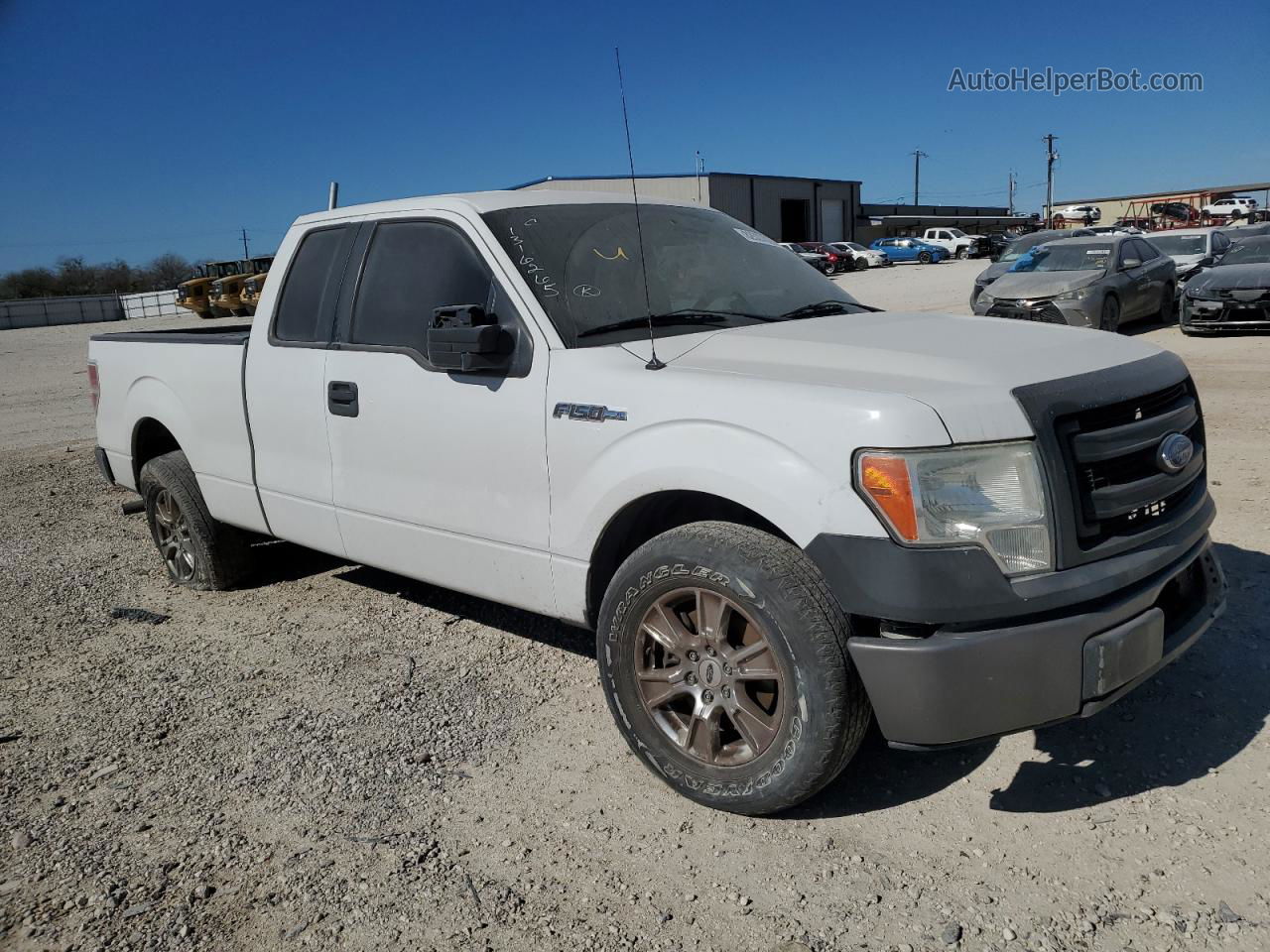 2014 Ford F150 Super Cab White vin: 1FTEX1CM6EKD76672