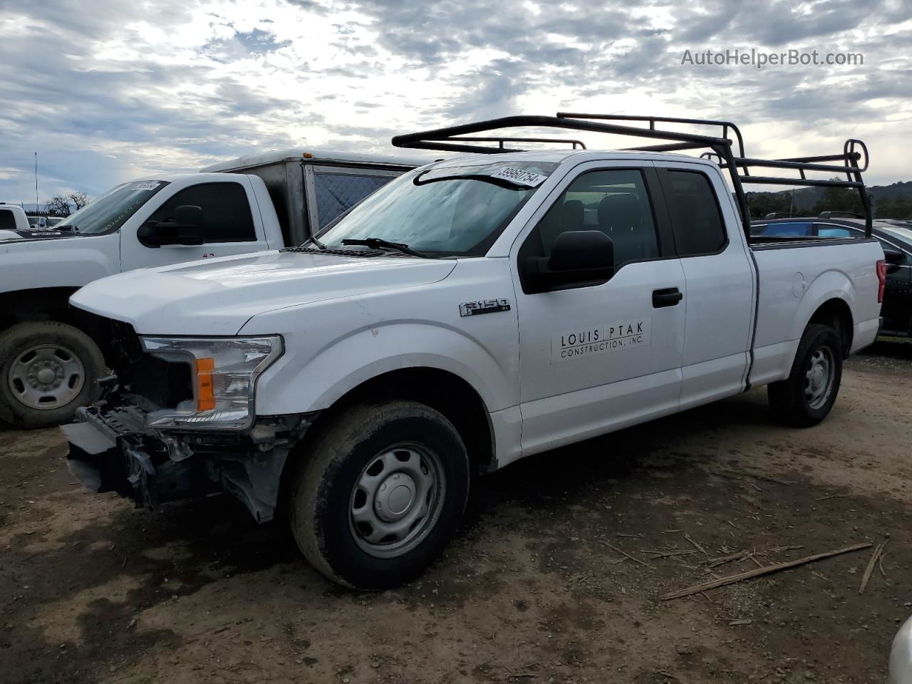 2018 Ford F150 Super Cab White vin: 1FTEX1CP1JKC55438