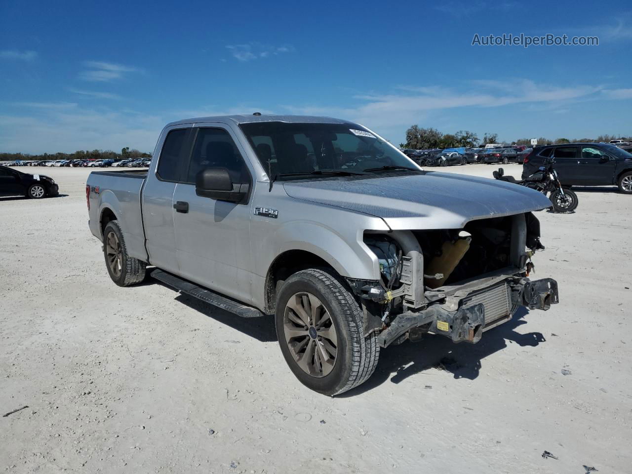 2018 Ford F150 Super Cab Серебряный vin: 1FTEX1CP2JFA76933