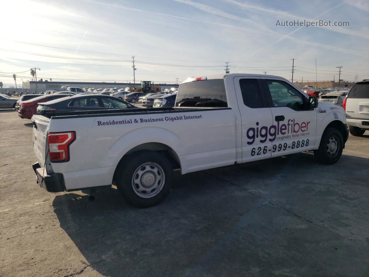 2018 Ford F150 Super Cab White vin: 1FTEX1CP8JKE44877