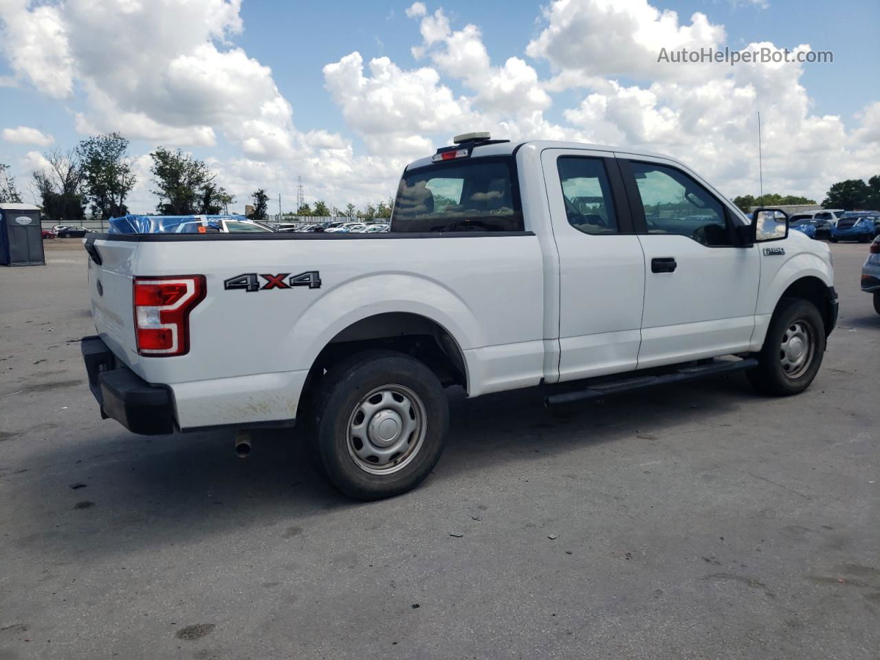 2018 Ford F150 Super Cab White vin: 1FTEX1EB1JFE23668