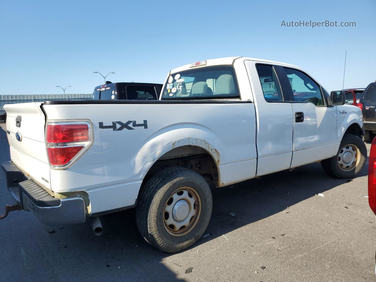 2011 Ford F150 Super Cab White vin: 1FTEX1EM7BFB94545