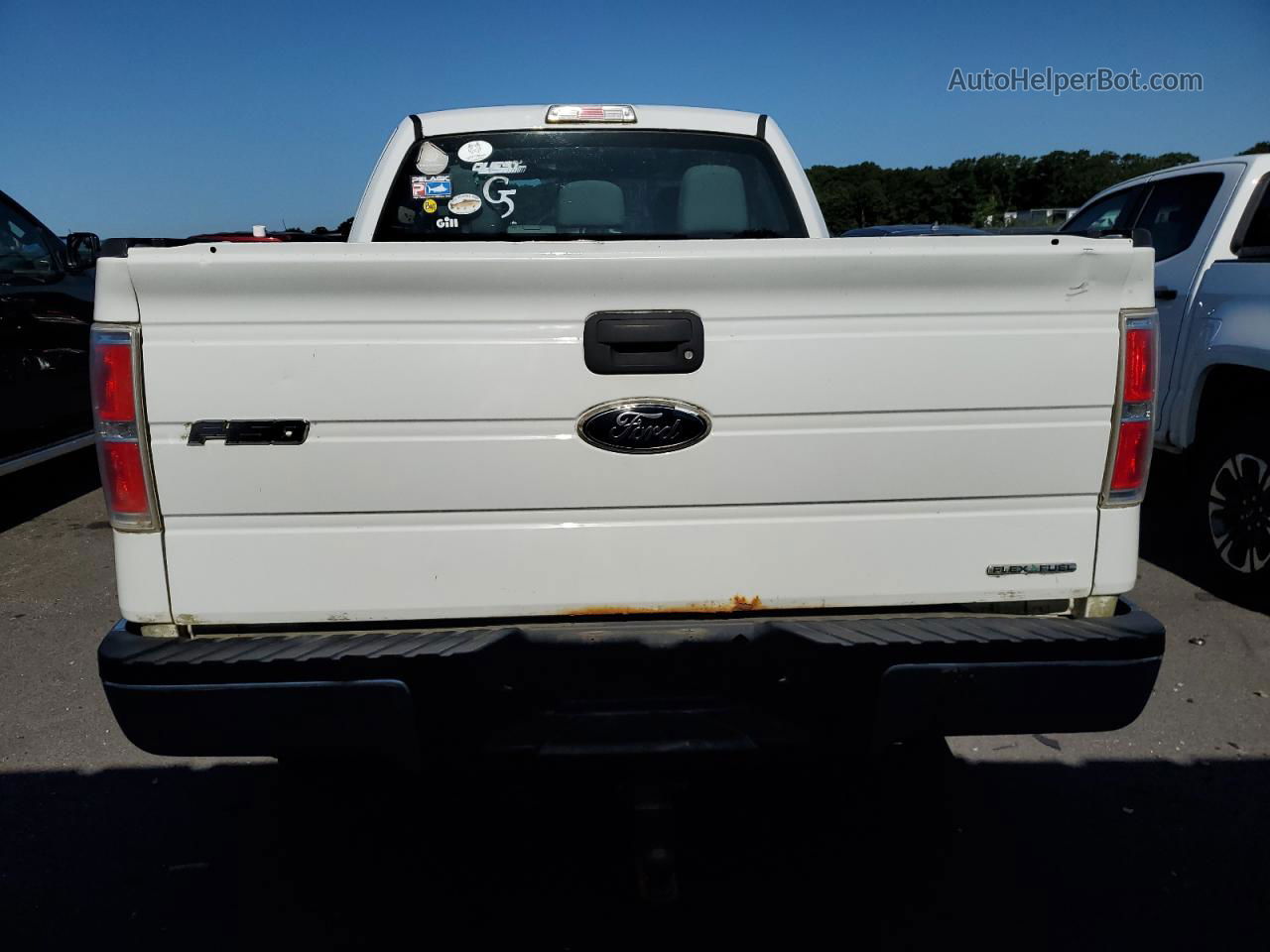 2011 Ford F150 Super Cab White vin: 1FTEX1EM7BFB94545