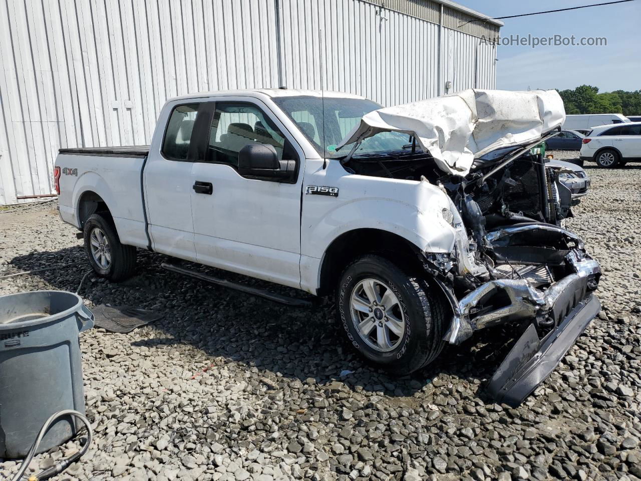 2018 Ford F150 Super Cab White vin: 1FTEX1EPXJFE54364