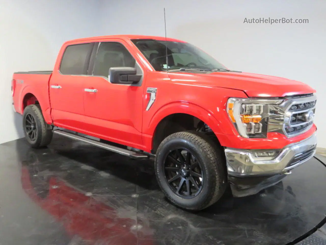 2021 Ford F150 Supercrew Красный vin: 1FTFW1E55MKE81411