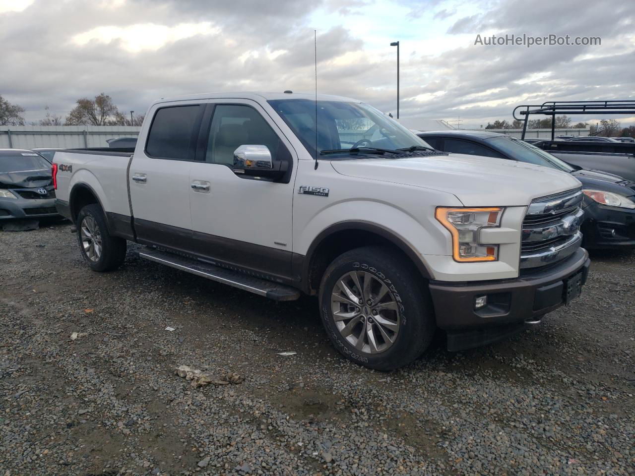 2017 Ford F150 Supercrew White vin: 1FTFW1EG9HKD82369