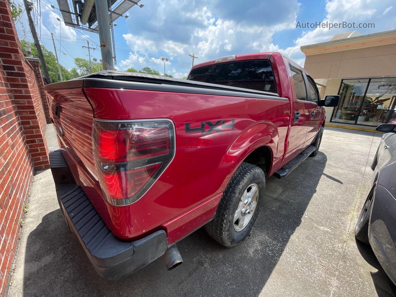 2011 Ford F150 Supercrew Red vin: 1FTFW1ET0BKD96326